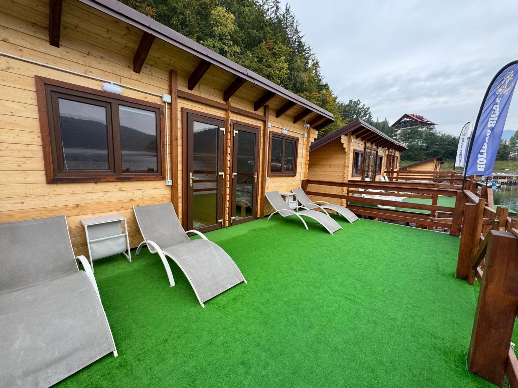 Holiday Bicaz Bungalows On The Lake Eksteriør billede