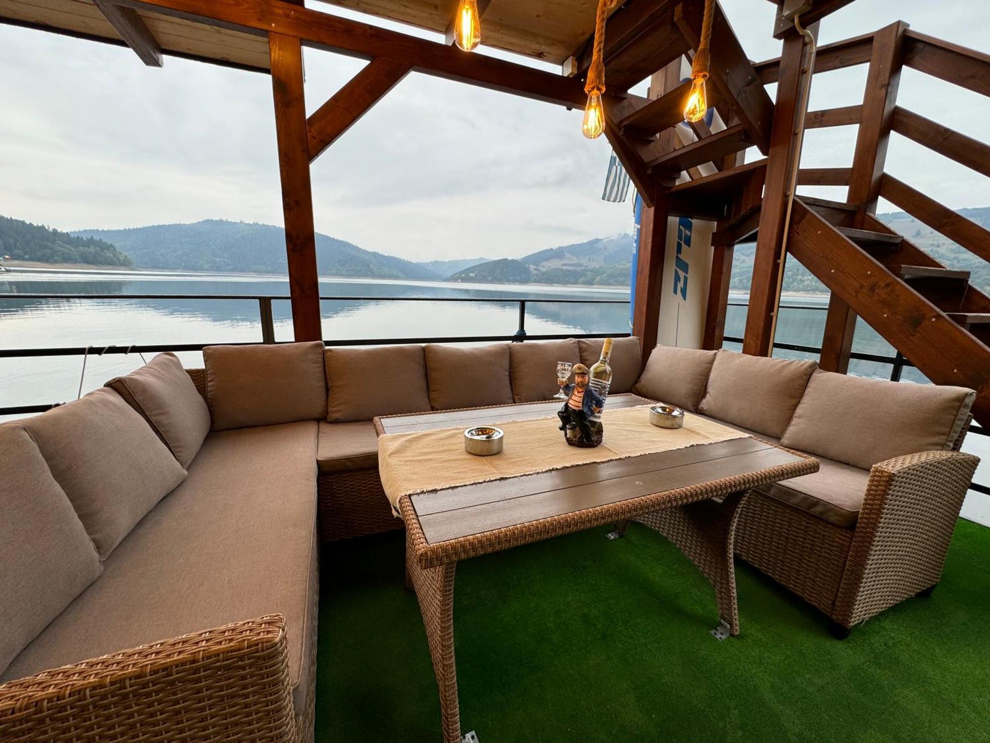 Holiday Bicaz Bungalows On The Lake Eksteriør billede
